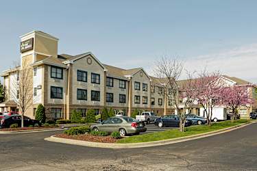 Furnished Studio - South Bend - Mishawaka - North Apartments - Mishawaka, IN