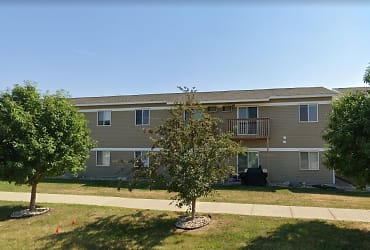 Pineview Apartments - Williston, ND