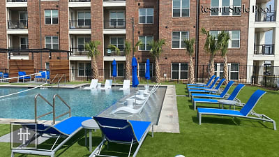 Heritage Towers Apartments - Lewisville, TX