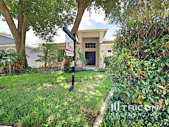 4523 Preston Woods - Valrico, FL