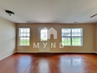 1112 S Clifton Ave - undefined, undefined