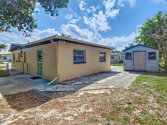 3300 Carnegie St - Titusville, FL