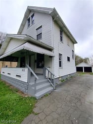610 Mabel St - Youngstown, OH