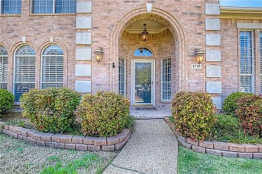 9725 Southern Hills Dr - Plano, TX