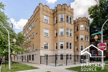 4957 N Albany Ave - Chicago, IL