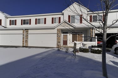 4697 Blaine Ave - Inver Grove Heights, MN