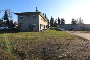 514 A St - Fairbanks, AK
