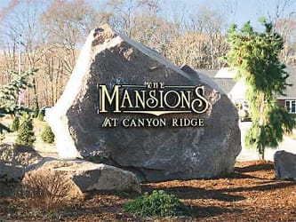 The Mansions At Canyon Ridge Apartments - Broad Brook, CT