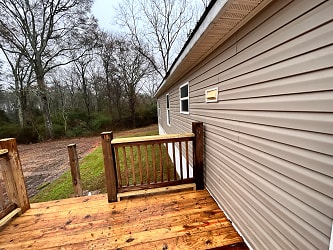100 Newman Camp Rd - Sumrall, MS