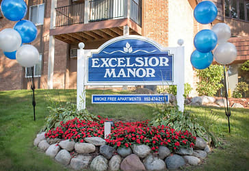 Excelsior Manor Apartments - Excelsior, MN