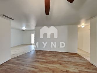 1104 N Belmont Ave A - undefined, undefined