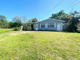 3256 Roxborough Ave - Clearwater, FL