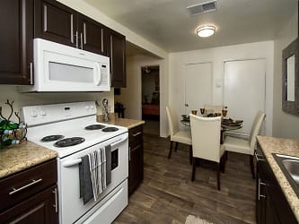 Country Club Terrace Apartments - Flagstaff, AZ