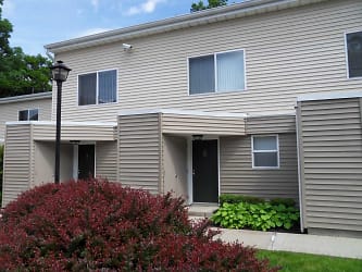 Tall Oaks Apartments - Middletown, NY
