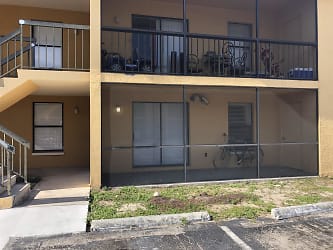 5323 Summerlin Rd unit 2302 - Fort Myers, FL
