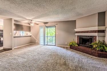 Perry 81 Apartments - Overland Park, KS
