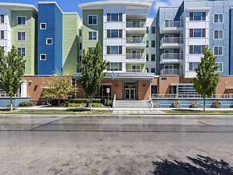 Green Leaf River Edge Apartments - Boise, ID
