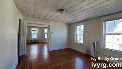 34 Bay State Ave - Somerville, MA