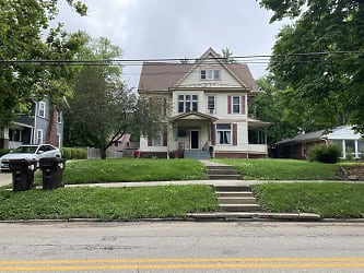 1112 S Fell Ave - Normal, IL