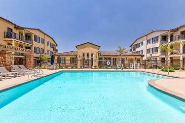 Levante Apartment Homes - Fontana, CA