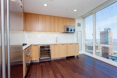 200 North End Avenue #4JK - New York, NY