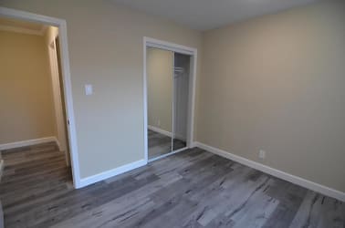 210 Armour Ave unit 8 - undefined, undefined