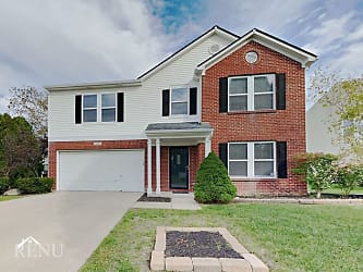5835 Woodland Trace Blvd - Indianapolis, IN