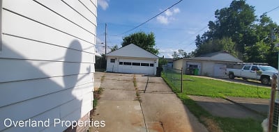 12414 Crest Ave - Garfield Heights, OH
