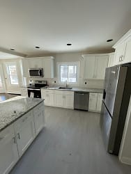 15 Clearview Avenue Apartments - Worcester, MA