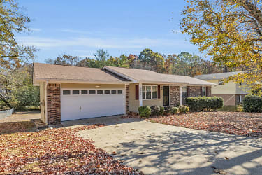 5424 Country Village Dr - Ooltewah, TN