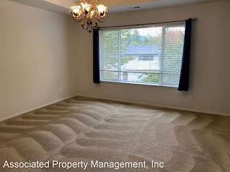 20478 SW Rosemount St - Beaverton, OR