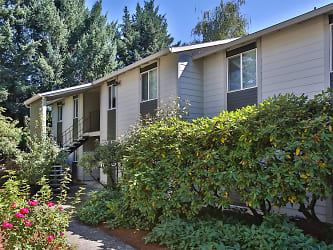 7202 SW Garden Home Rd - Portland, OR