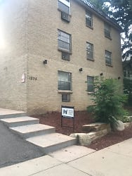 Greentree Apartments - Beautiful Remodeled Aprtments - Denver, CO