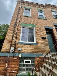 2206 LaPlace Street - Pittsburgh, PA