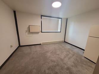 *** 1 Month Free With 13 Month Lease*** Great Location Right Off Of 13th Ave In Fargo, ND Apartments - Fargo, ND