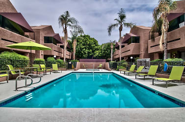 Desert Flower Apartments - Palm Springs, CA