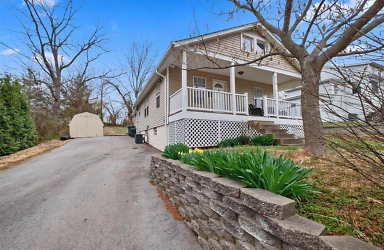 218 Lookout Ave - Valley Park, MO