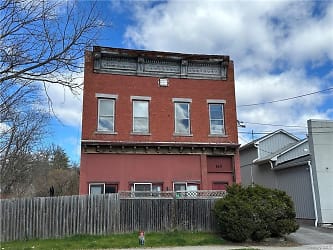 165 Ulster Ave #2 - Saugerties, NY
