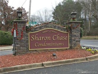 4408 Sharon Chase Dr - Charlotte, NC