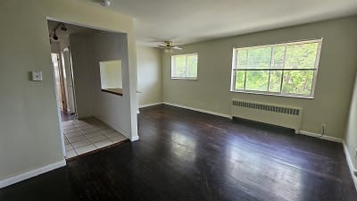 1725 Hastings Ave unit 5 - Mount Healthy, OH