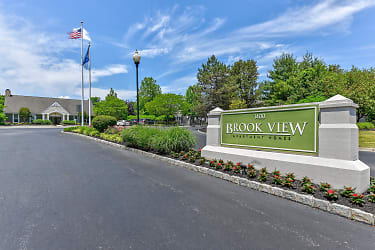 Brook View Apartments - Marlton, NJ