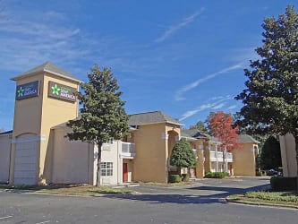 Furnished Studio Raleigh Research Triangle Park Hwy 55 Apartments - Durham, NC