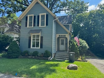 25 N Park St - Oberlin, OH