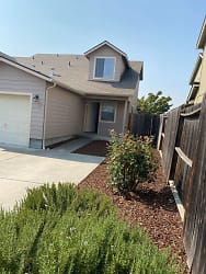 1490 Clearsprings Dr unit 1492 - Medford, OR