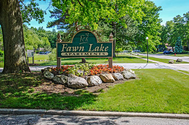 Fawn Lake Apartments - Olmsted Falls, OH