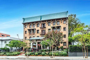 Nirvana Apartments - Los Angeles, CA