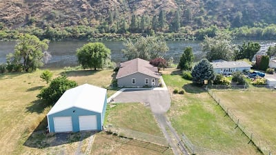 20324 Clearwater Dr - Lewiston, ID