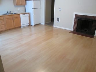 14450 - ( P ) Apartments - Portland, OR