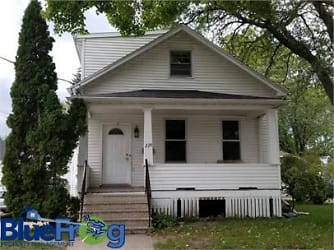 224 S Clay St - Green Bay, WI