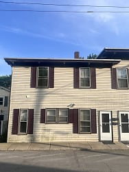 7 Brown Ave Ext #1 - Stafford, CT